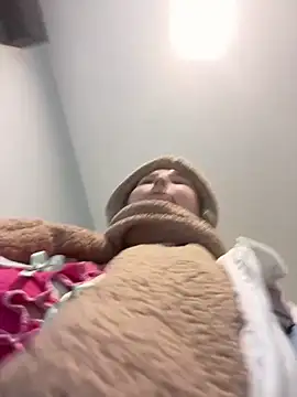 Snapshot of KateBurlesk chatting on December 23, 8:12 am KateBurlesk online show from December 23, 8:12 am