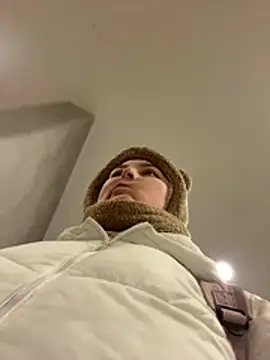 Snapshot of KateBurlesk chatting on January 10, 9:00 am KateBurlesk online show from January 10, 9:00 am