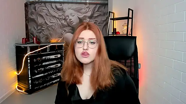 StaceyJensen online show from November 22, 2:49 pm