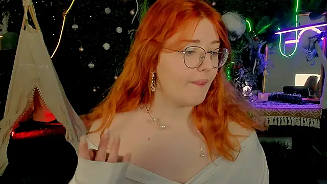 StaceyJensen online show from February 20, 9:43 am