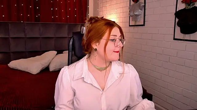 StaceyJensen online show from March 28, 1:22 pm