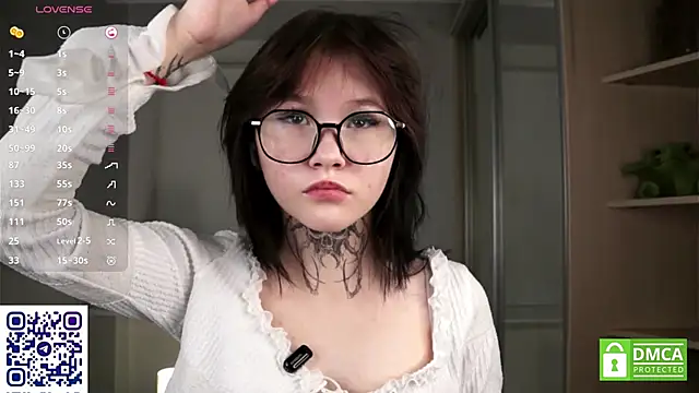 CaroleMyers online show from November 30, 6:12 pm