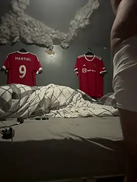 Snapshot of Hairy_fantasy69 chatting on March 1, 9:06 pm Hairy fantasy69 online show from March 1, 9:06 pm