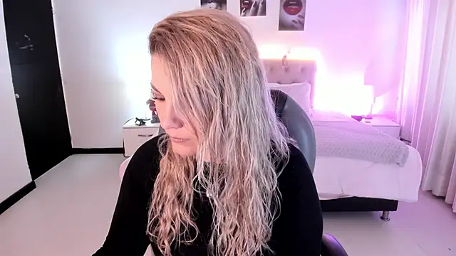 Violeta Hotter online show from November 27, 11:12 am