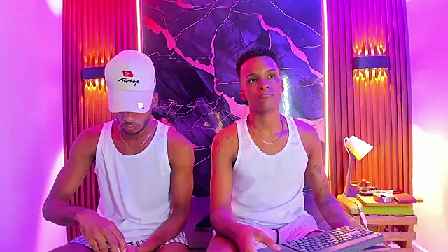 Black Guys Pervert  online show from November 24, 12:16 pm