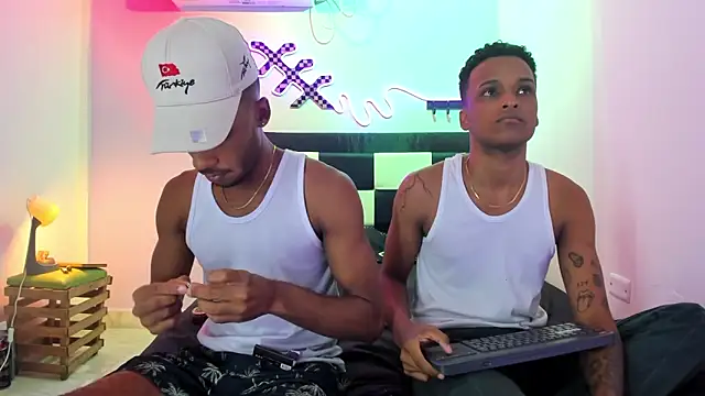 Black Guys Pervert  online show from November 26, 1:01 pm