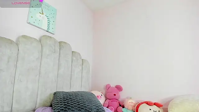 paula cosiio online show from January 8, 1:35 pm