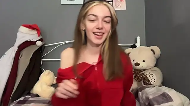 MILLIE MUR online show from January 16, 11:03 am