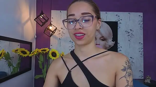 Antonella mc online show from June 3, 11:35 am
