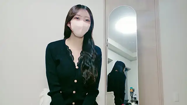 alicechan v online show from April 21, 11:27 am