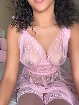 Snapshot of Kiki_hammyy chatting on November 29, 12:35 am Kiki hammyy online show from November 29, 12:35 am