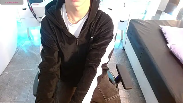 kaelwolf tay online show from November 30, 11:47 am