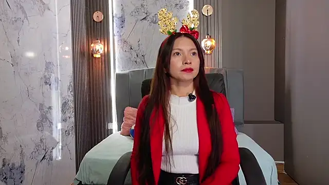 Cloe16  online show from December 18, 1:33 am