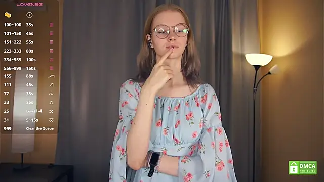 ToyaPletz online show from December 20, 8:05 pm