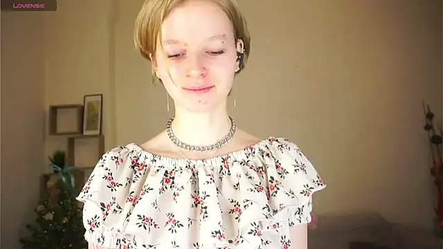 ToyaPletz online show from March 29, 4:18 pm