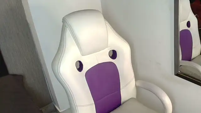 LoganFoster  online show from January 12, 8:14 pm