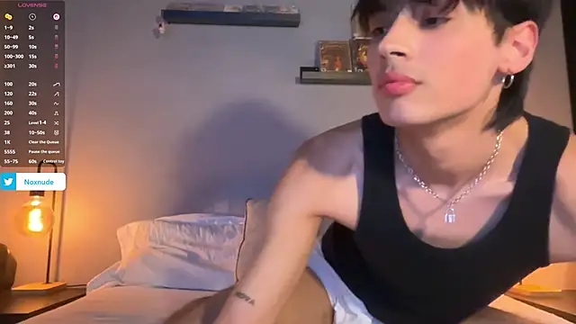 Snapshot of noxnude chatting on February 16, 11:56 pm noxnude online show from February 16, 11:56 pm