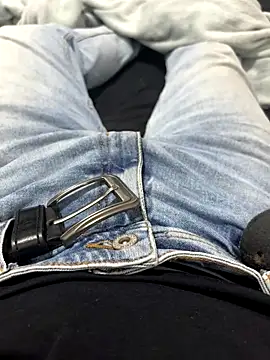 Daisuke 01 online show from December 2, 6:08 am