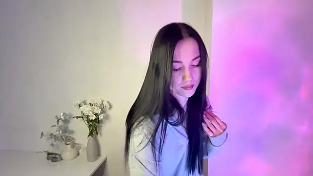 Beautyofnlka online show from December 1, 12:10 pm