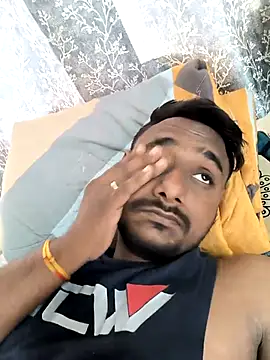 Snapshot of aryaaap chatting on December 4, 6:01 am aryaaap online show from December 4, 6:01 am