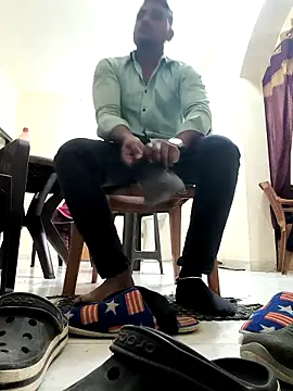 Snapshot of aryaaap chatting on March 2, 4:14 pm aryaaap online show from March 2, 4:14 pm