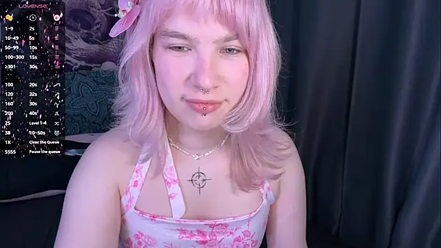 LolaDollyMur online show from December 20, 7:10 pm