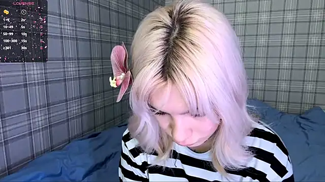 LolaDollyMur online show from January 17, 9:07 pm