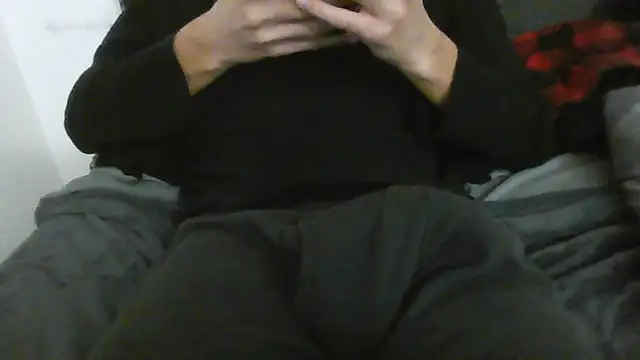 latinman7944 online show from January 19, 7:56 am