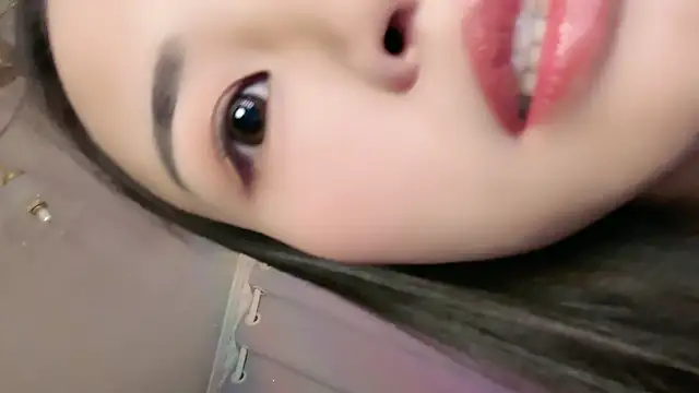 GD-girl001 online show from November 27, 2:19 pm