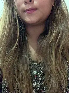 hotladki5 online show from February 18, 12:45 pm