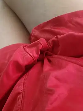 sweetcouple11 online show from June 5, 6:42 am