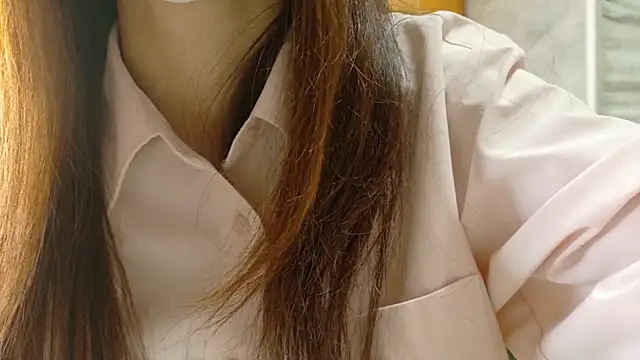  NATSUMI online show from November 26, 2:40 pm