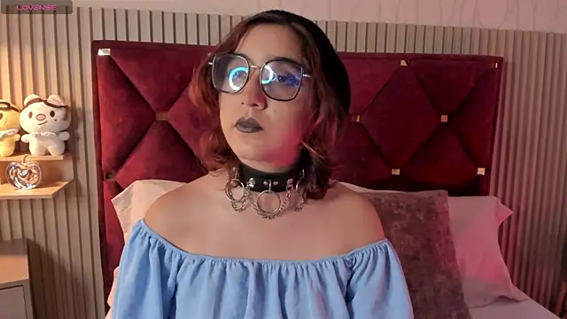 Kiri Velvet online show from April 20, 9:27 pm