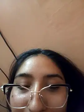 Snapshot of Bizcochitoc4 chatting on February 25, 2:10 am Bizcochitoc4 online show from February 25, 2:10 am