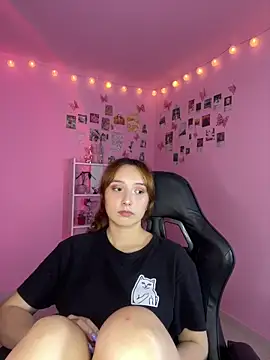 Davne  online show from February 3, 2:53 am