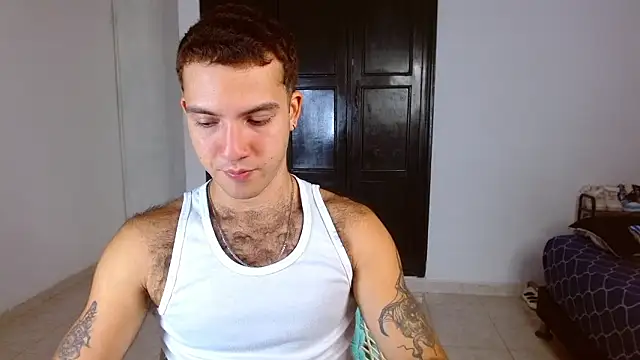 Snapshot of oceanboy_vibe chatting on March 3, 3:40 pm oceanboy vibe online show from March 3, 3:40 pm