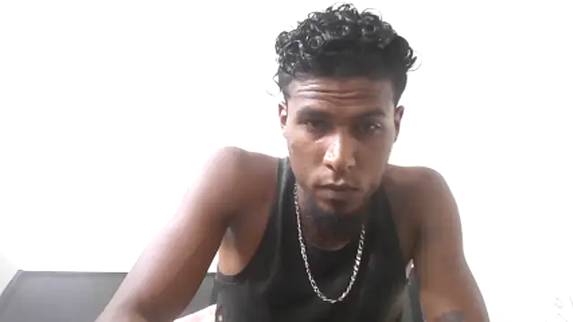 Snapshot of Chocolat_99 chatting on February 27, 11:10 am Chocolat 99 online show from February 27, 11:10 am