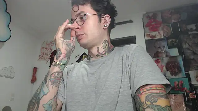 CryBoy13 online show from December 16, 5:45 am