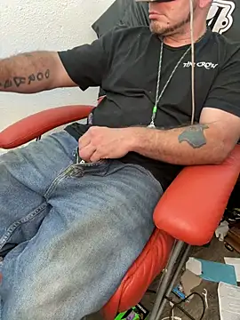 2addictivelyhorny online show from March 2, 9:38 am