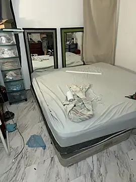 2addictivelyhorny online show from March 15, 7:14 am