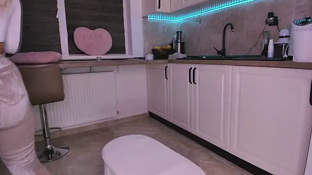 SexyElisabeth online show from March 10, 4:28 am