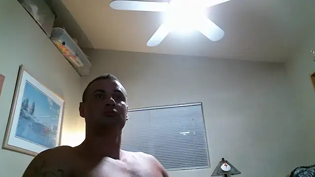 Snapshot of Honorablyrespectedgent chatting on November 28, 4:48 am Honorablyrespectedgent online show from November 28, 4:48 am