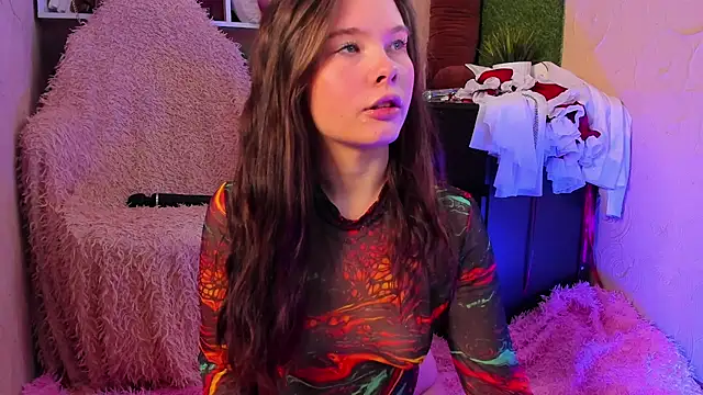 Snapshot of amelialy chatting on December 5, 6:44 am amelialy online show from December 5, 6:44 am