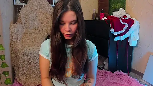 Snapshot of amelialy chatting on December 15, 7:23 am amelialy online show from December 15, 7:23 am