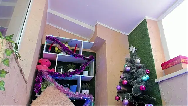 Snapshot of amelialy chatting on January 15, 6:51 am amelialy online show from January 15, 6:51 am