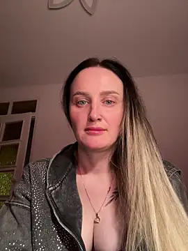 TomilaSi online show from December 20, 8:49 pm