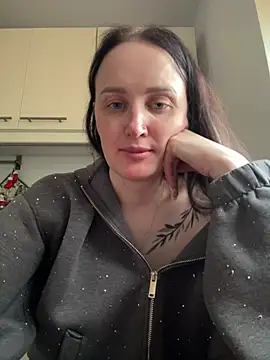 TomilaSi online show from March 1, 3:25 pm