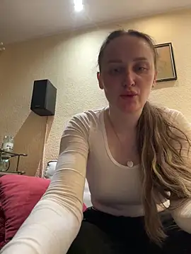 TomilaSi online show from March 29, 9:59 pm