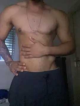 MoreninhoMagrinho online show from January 15, 3:55 am