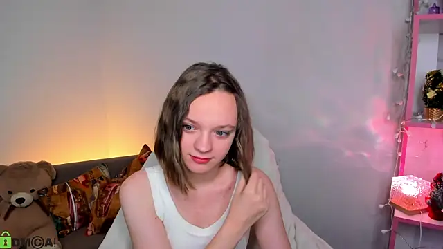 Olivia Riesz online show from December 20, 1:12 am